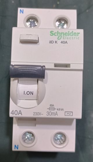 Schneider Electric ID K 40A Interruptor Diferencia