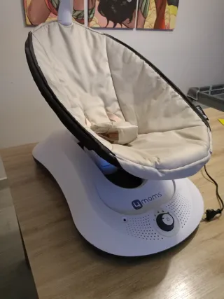 Mecedora eléctrica 4moms