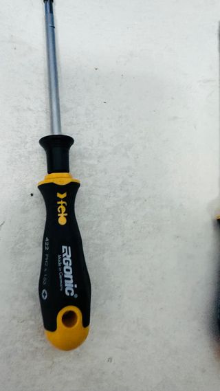 Lote 4 destornilladores profesionales FELO