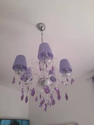 Elegante lampadario con cristalli di swaroski viol