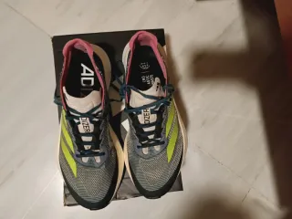 Adidas Adizero Boston 12 Talla 39 1/3