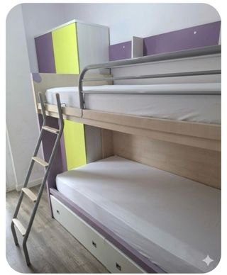 Litera madera con cajones y escalera