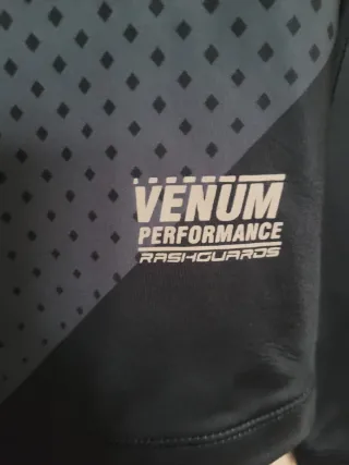 Camiseta técnica Venum manga larga talla M