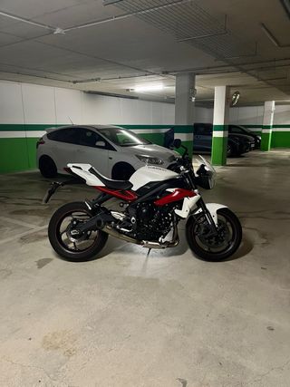 Triumph Street Triple R 675 2015