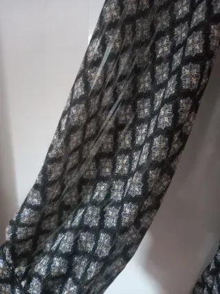 Vestido babydoll con mangas semitransparentes