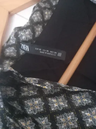 Vestido babydoll con mangas semitransparentes