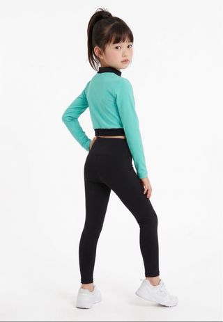 Blusa deportiva licra bicolor niñas. Talla 6