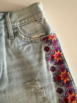 Shorts vaqueros Hollister bordados