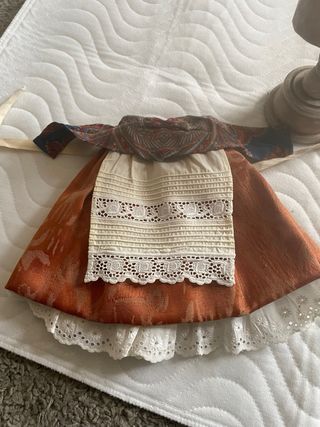 Maniquí Ropa Regional Naranja y Negro