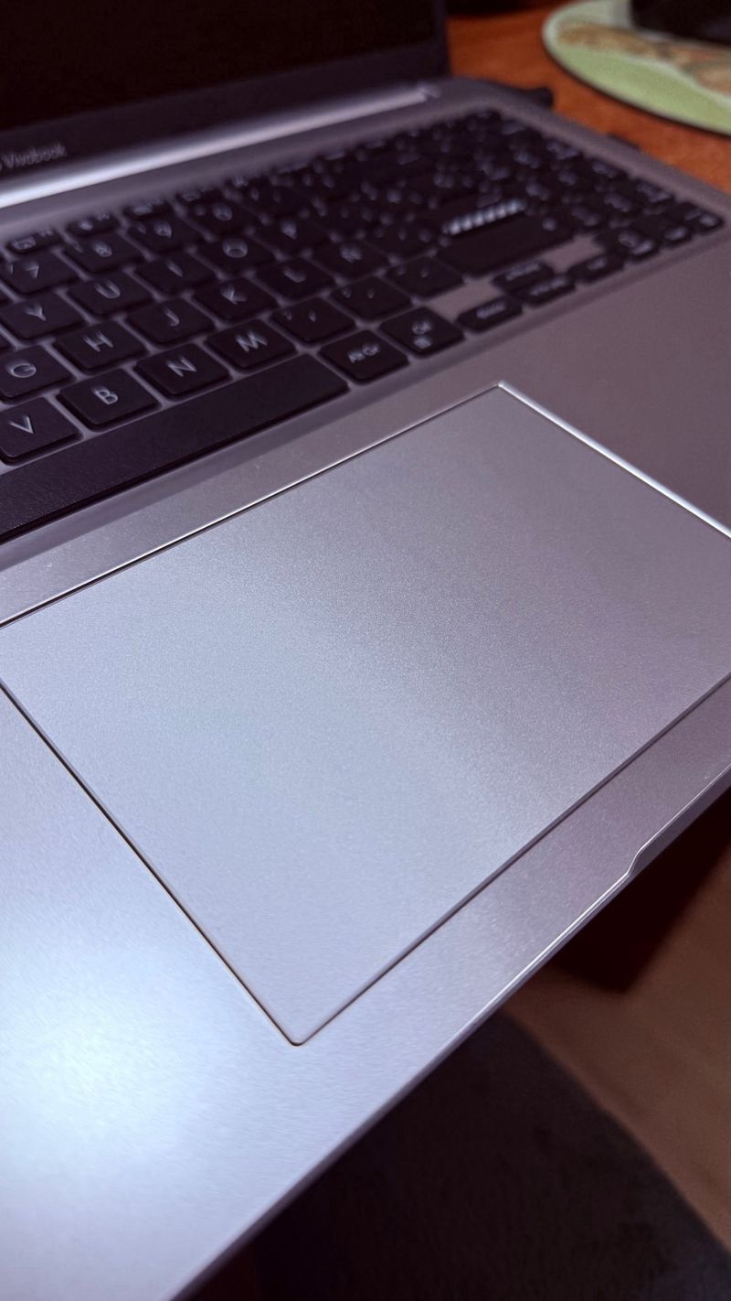 Portátil ASUS Vivobook | Intel Core i7 11th gen afbeelding 3