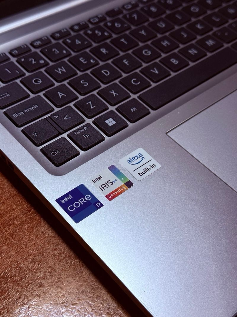 Portátil ASUS Vivobook | Intel Core i7 11th gen afbeelding 4
