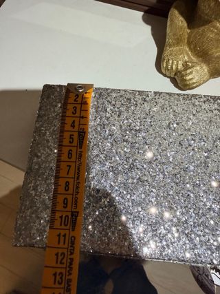 Bolso de fiesta plateado con cadena