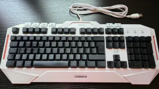Teclado Gaming Asus Cerberus Arctic Edition