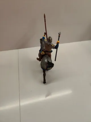Figura de guerrero a caballo Schleich