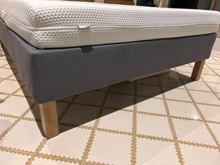Base Cama + Colchón Doble IKEA. Perfecto estado!