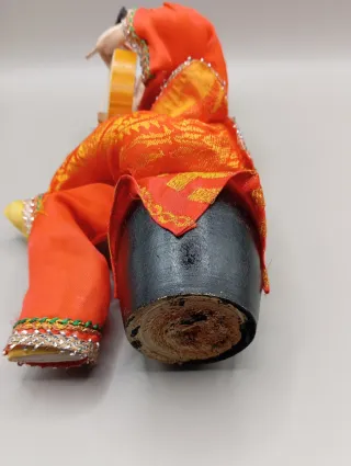 Bambola orientale da collezione vintage