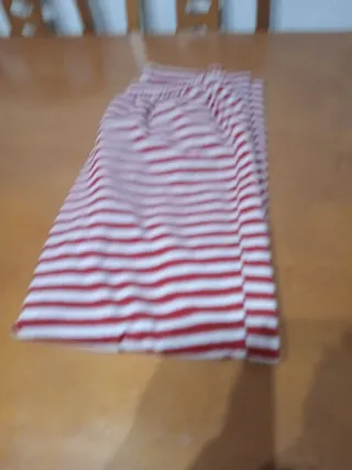 Pijama rayas rojas y blancas Talla M