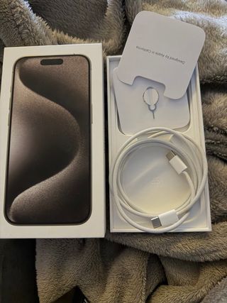 iPhone 15 Pro 256GB Gris