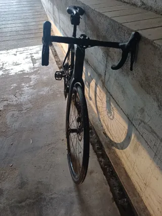 Bicicleta carretera carbono, frenos disco