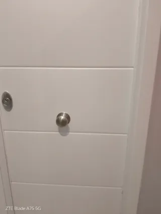 Montaje de Puertas y Parquet 691768719