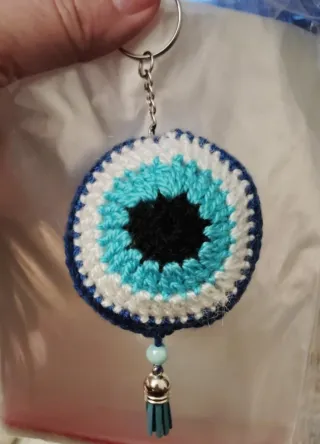 Llavero artesanal ojo turco crochet