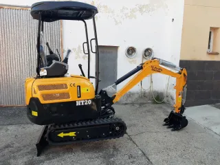 Miniexcavadora motor Kubota 2000 kg
