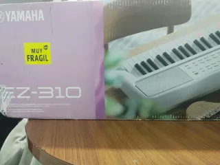 Piano Yamaha EZ-310