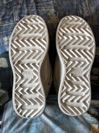 Zara Zapatillas Chunky Suela Gruesa Desgastadas 45