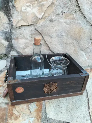 BANDEJA DE MADERA FONDO BLANCO