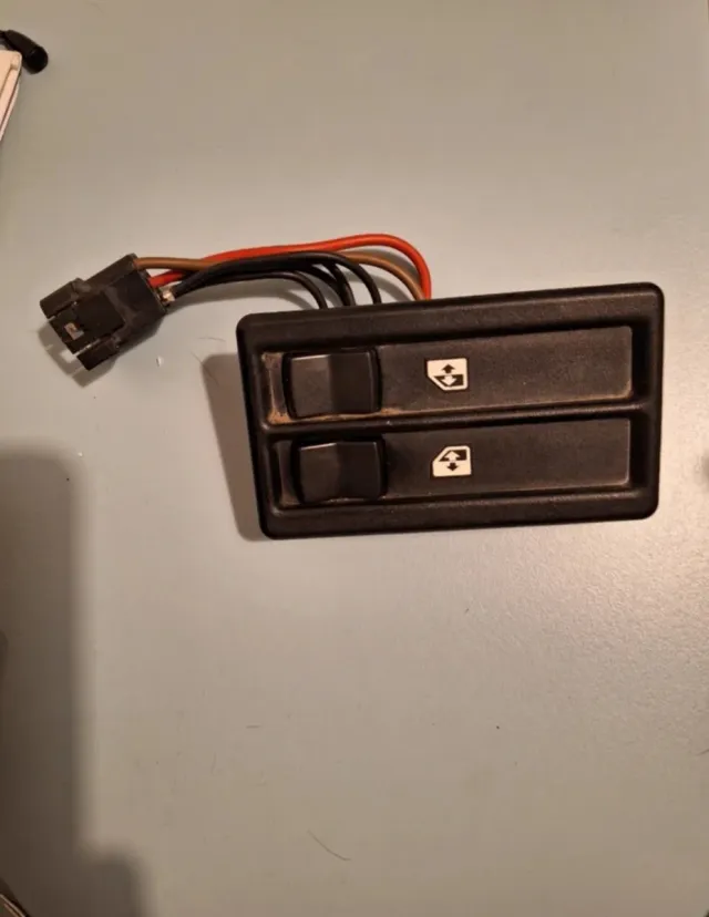 Botonera Elevalunas Opel Kadett