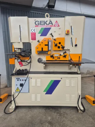 PUNZONADORA GEKA