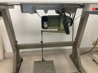 Máquina de coser Mitsubishi LS2-130