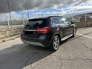 Mercedes-Benz GLA 200 CDI Disel PEGATINA B