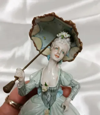 Coppia statuine porcellana Capodimonte