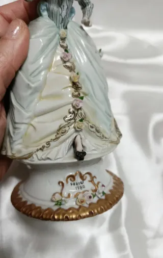Coppia statuine porcellana Capodimonte