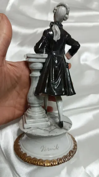 Coppia statuine porcellana Capodimonte