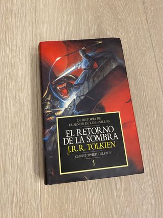 EL RETORNO DE LA SOMBRA J.R.R TOLKEN
