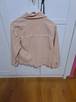 Chaqueta Stradivarius rosa claro Talla XS