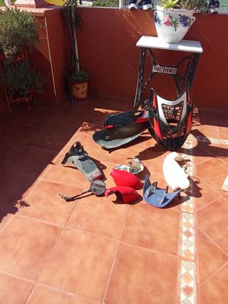 Cachas Moto Aprilia Sony Scooter