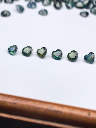 Zafiros Corazón Verde Azulados