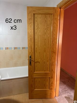 Puertas de madera maciza color roble COMPLETAS x9
