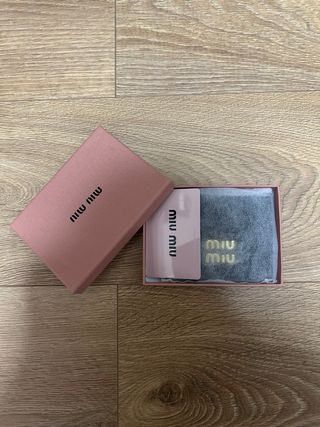 Portacartellini Miu Miu nero