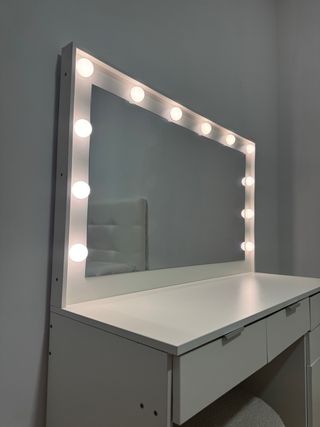 Tocador Maquillaje con Luces