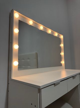 Tocador Maquillaje con Luces