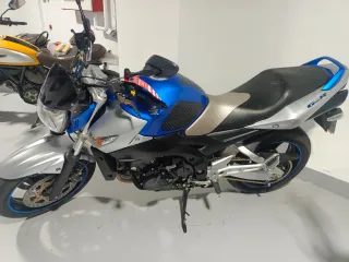 Suzuki GSR 600 Naked Azul/Plata ITV 06/2027 todo