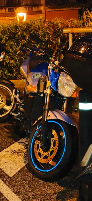 Suzuki GSR 600 Naked Azul/Plata ITV 06/2027 todo