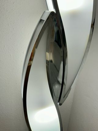 Lámpara de pie cromada Mantra