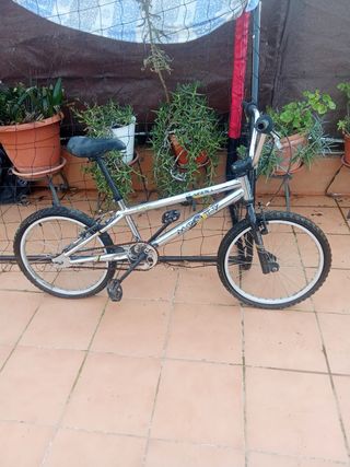 Bicicleta BMX Monty