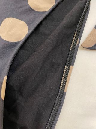 Bikini lunares negro y beige