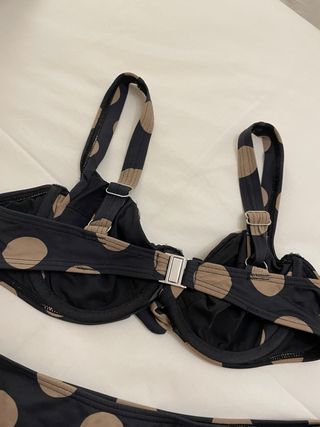Bikini lunares negro y beige